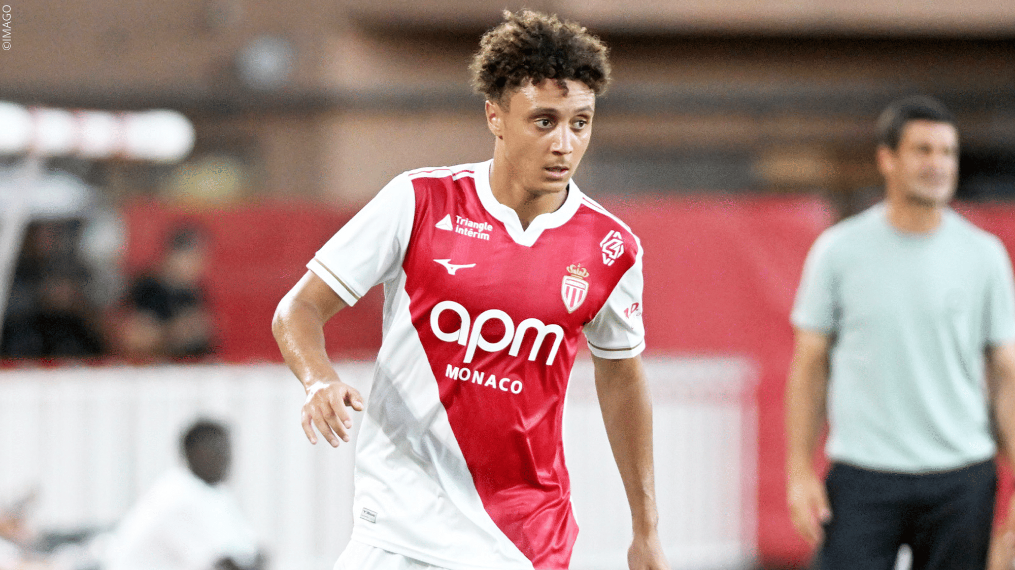 Ben Seghir unterschreibt in Leverkusen