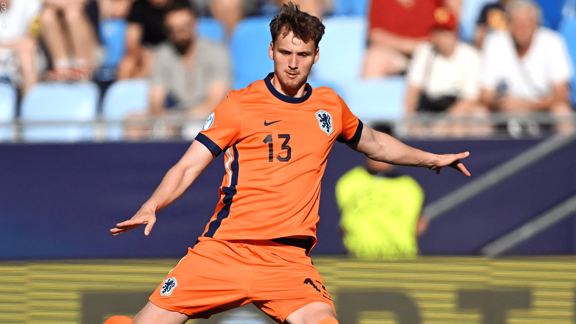 Schulterverletzung: Van den Berg droht langer Ausfall