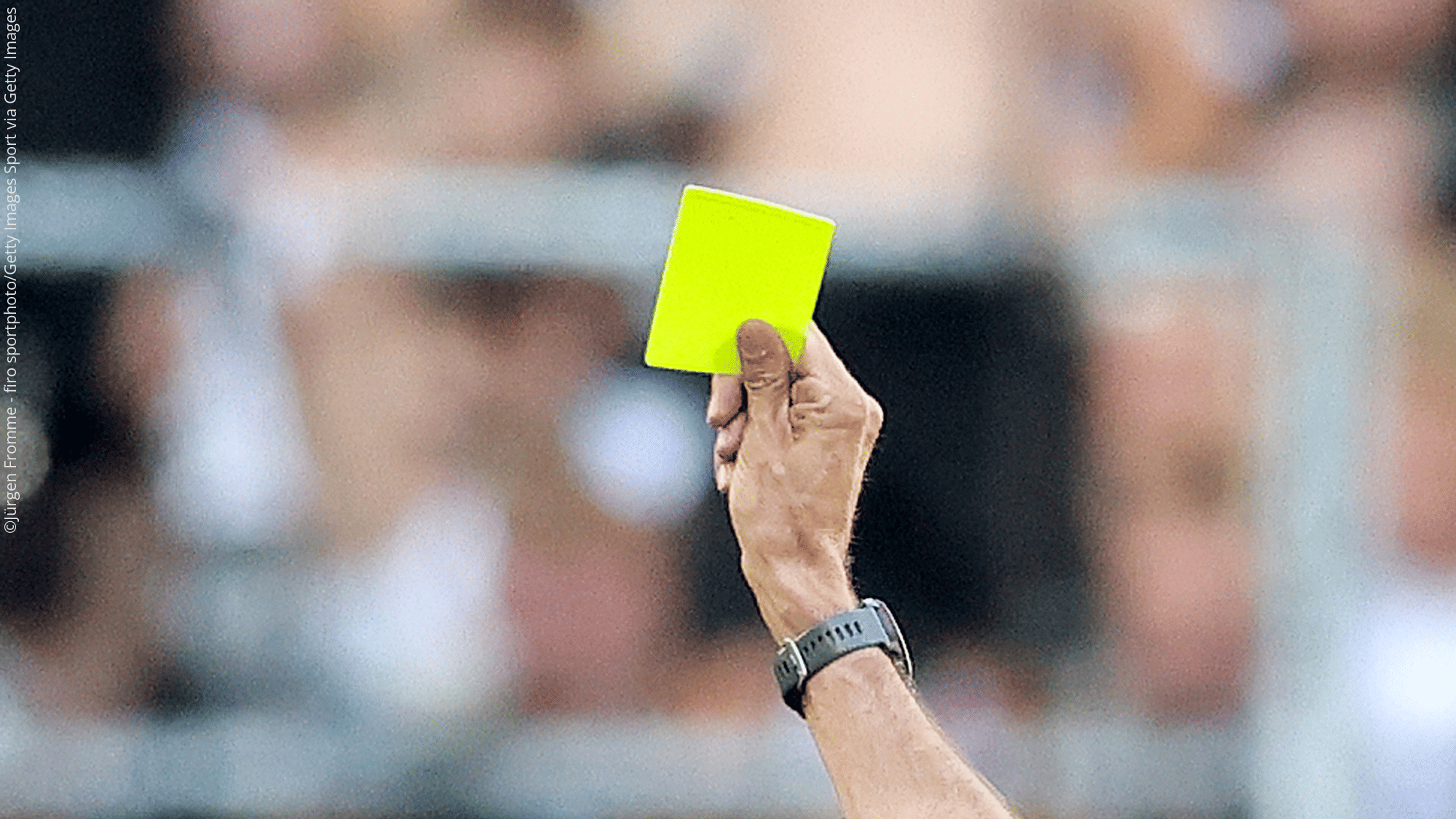 Nach 12 Spieltagen: Hier drohen Gelbsperren!