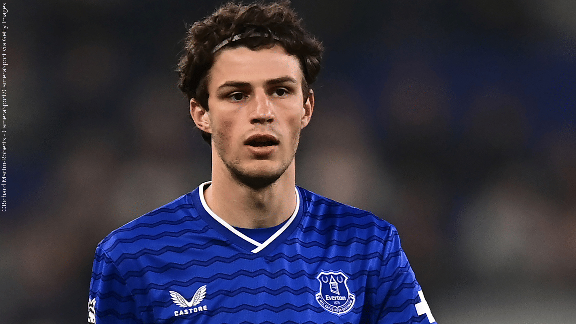 Kaufpflicht greift: Röhl bleibt bei Everton
