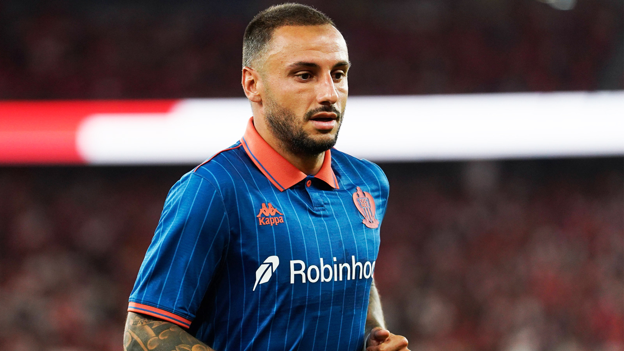 Routinier Clauss ein Thema in Leverkusen