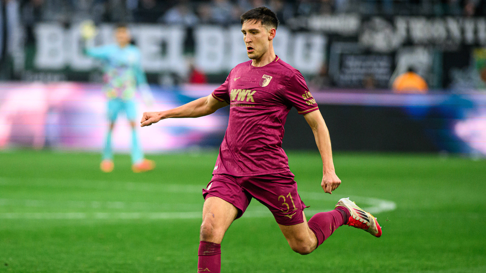 Augsburg hofft bei Schlotterbeck auf Einsatz