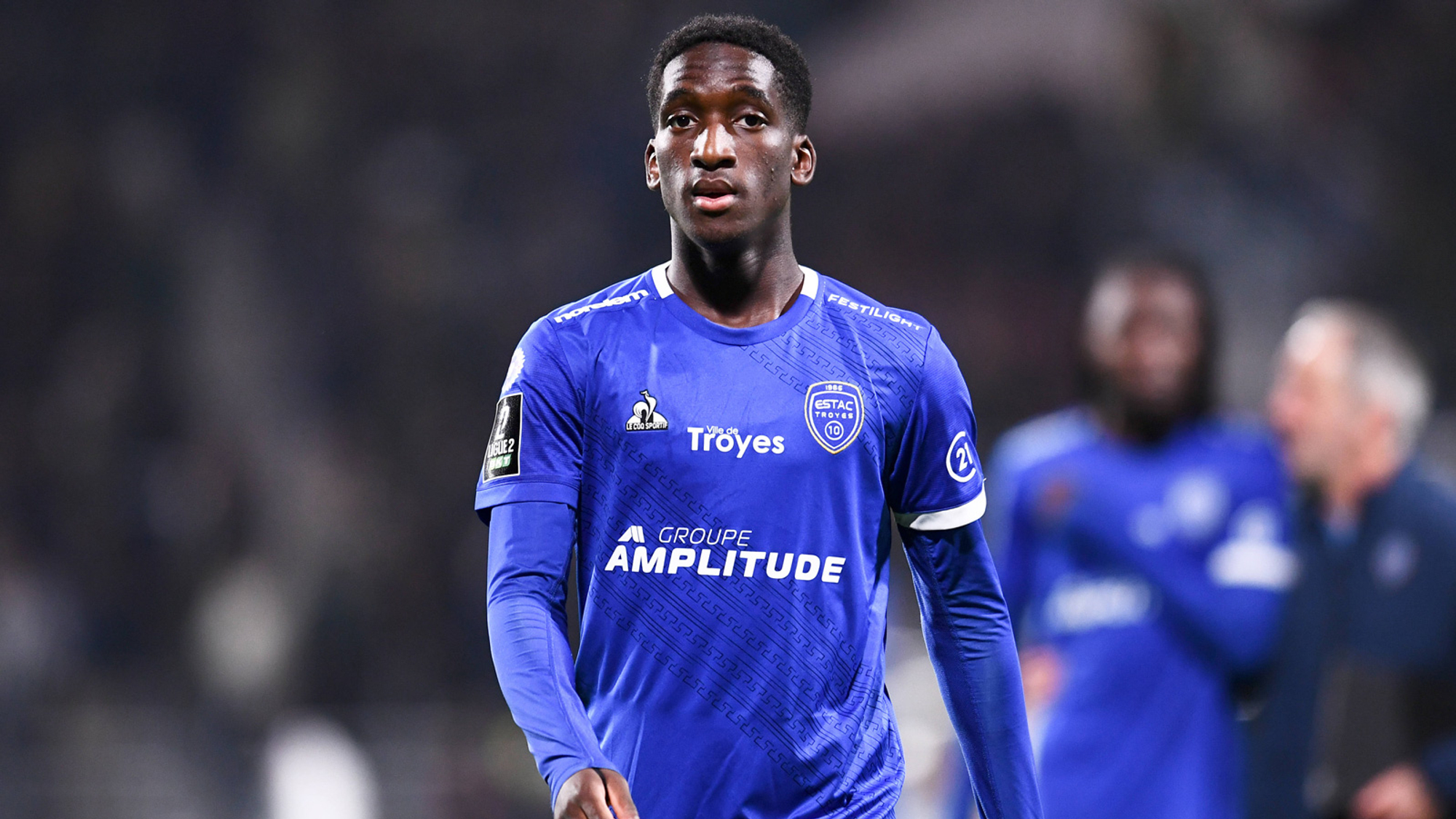 FC Augsburg verleiht Kyliane Dong an Pau FC