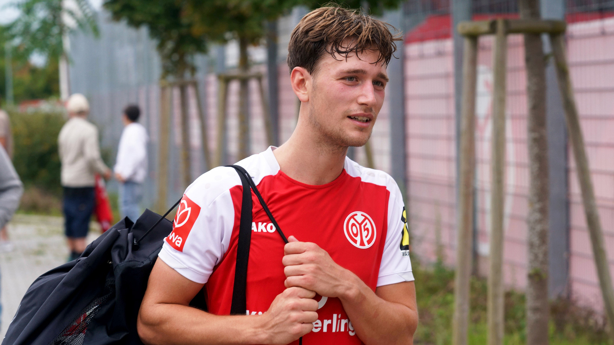 Henriksen lässt Bøving-Rolle gegen Leipzig offen