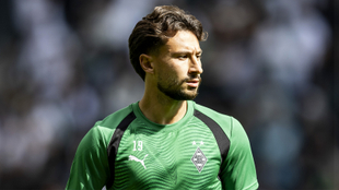 nicolas-kuehn-gladbach-2026-2027.jpg