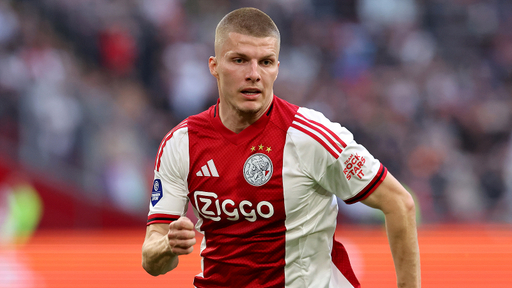 anton-gaaei-ajax-2025-2026.jpg