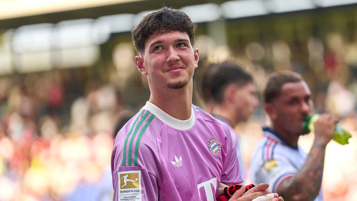 david-podar-stiube-bayern-muenchen-2026-2027.jpg