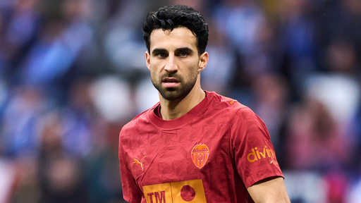 eray-coemert-valencia-cf-2025-2026.jpg
