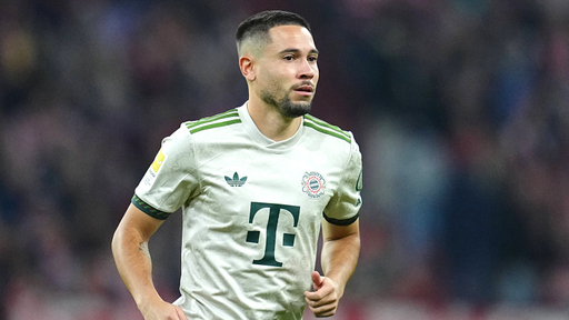 raphael-guerreiro-bayern-münchen-25-26.jpg