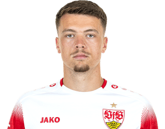Dzenan-Pejcinovic-stuttgart-2627.png