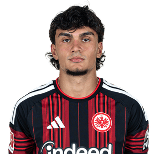 can-uzun-frankfurt-2627.png