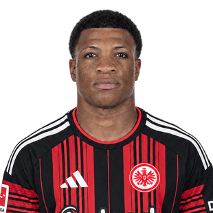 jessic-ngankam-frankfurt-2627.png
